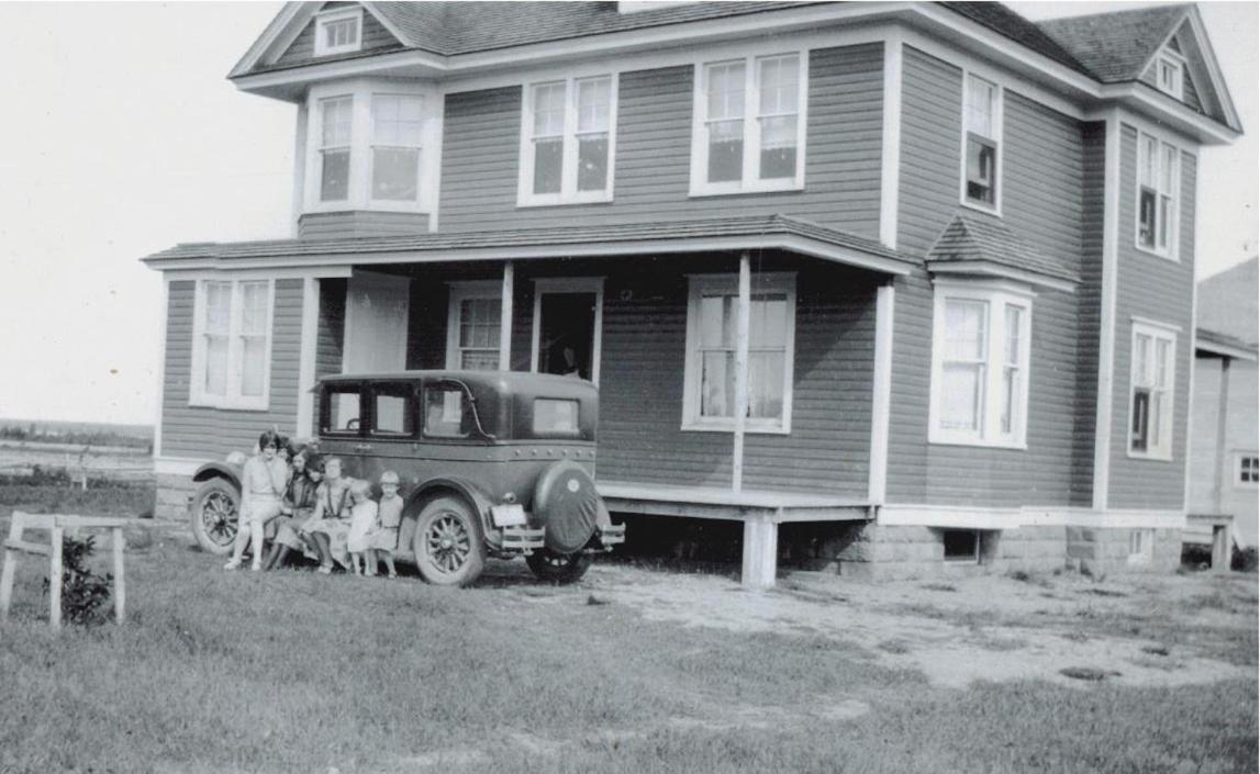 Complexe D'Hebergement La Maison Touristique Dugas Caraquet Exterior foto